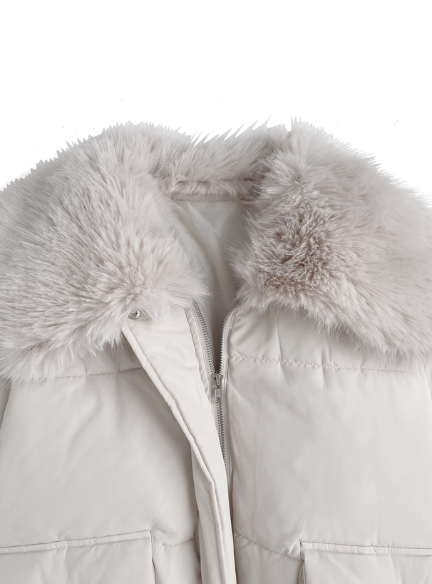 ビッグファーカラーダウンブルゾン