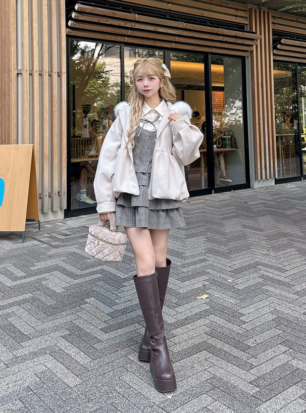 ファーフードバルーンペプラムブルゾン