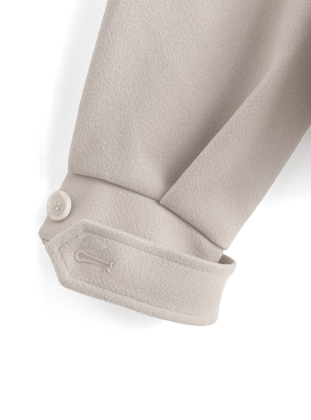 ファーフードバルーンペプラムブルゾン