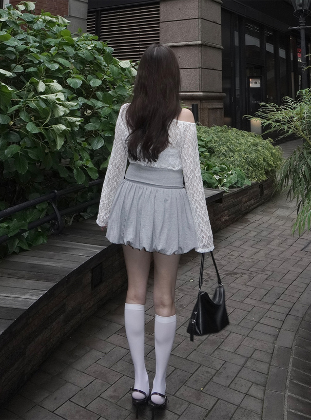 チョーカー付きレースワンショルダートップス