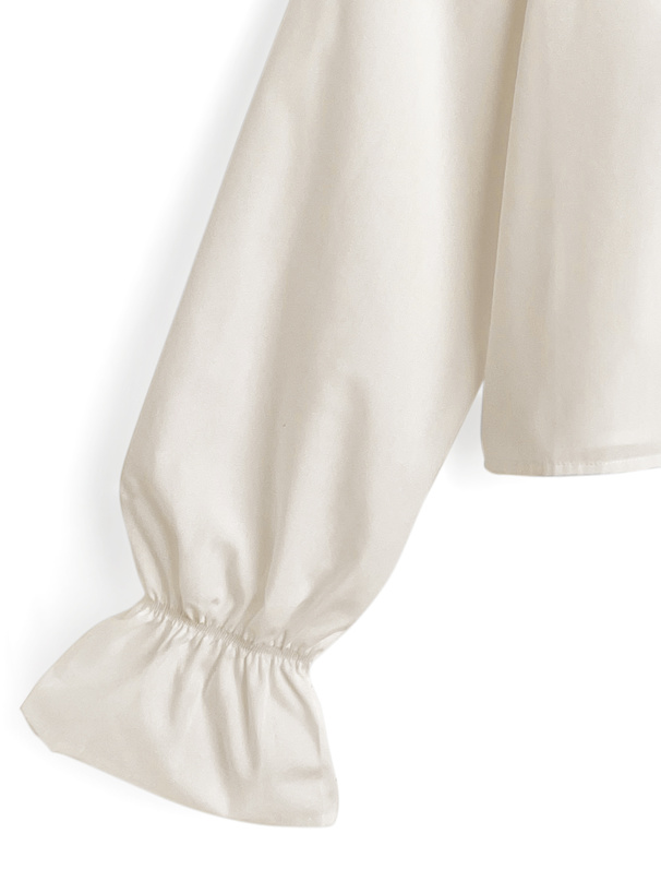 アシンメトリーフリルワンショルダーブラウス