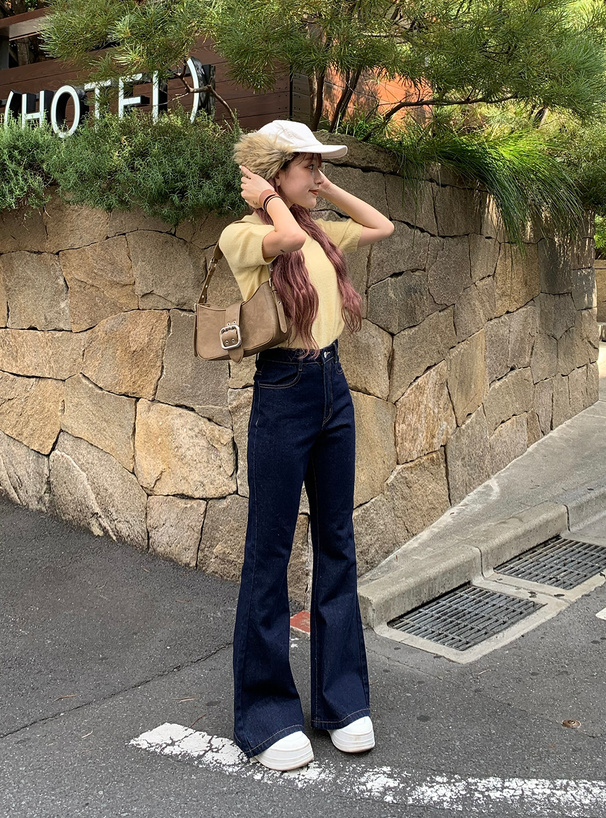 ハイウエストフレアデニムパンツ