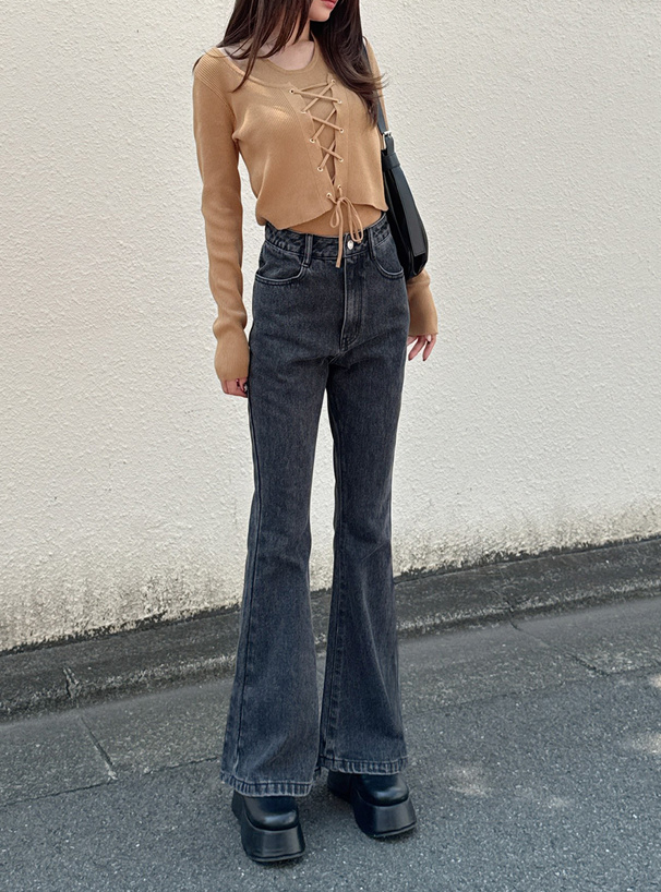 ハイウエストフレアデニムパンツ