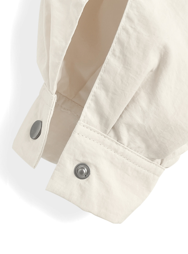 スタンドカラービッグポケットナイロンブルゾン