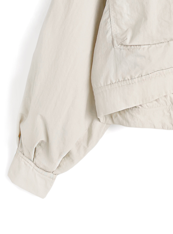 スタンドカラービッグポケットナイロンブルゾン