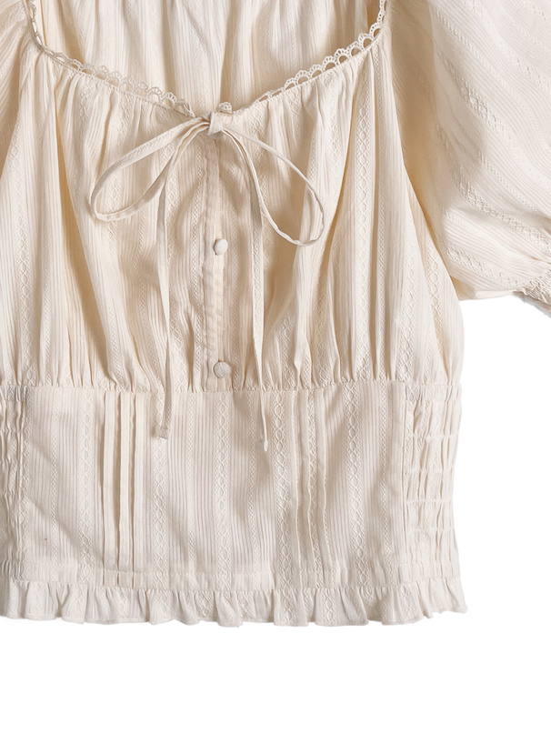 スクエアネックレースリボンパフスリーブブラウス