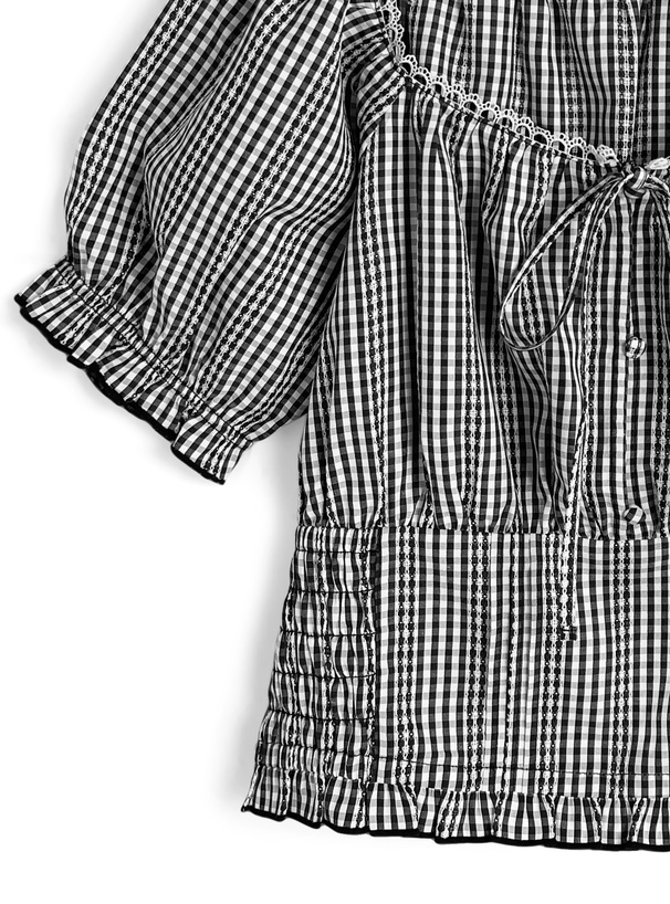 ギンガムチェック柄スクエアネックレースリボンパフスリーブブラウス