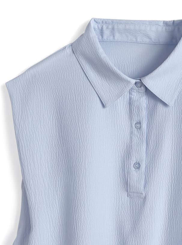 フリルノースリーブブラウス