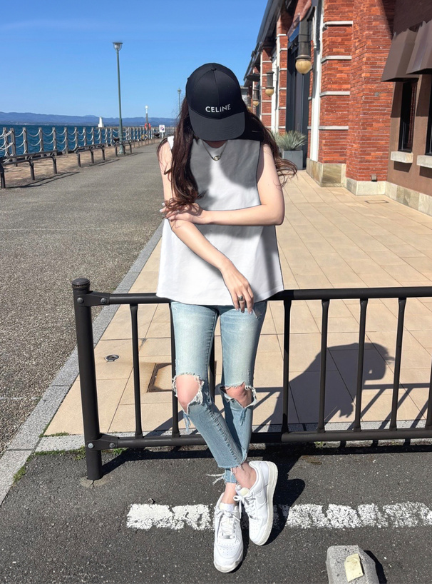 ノースリーブトップス