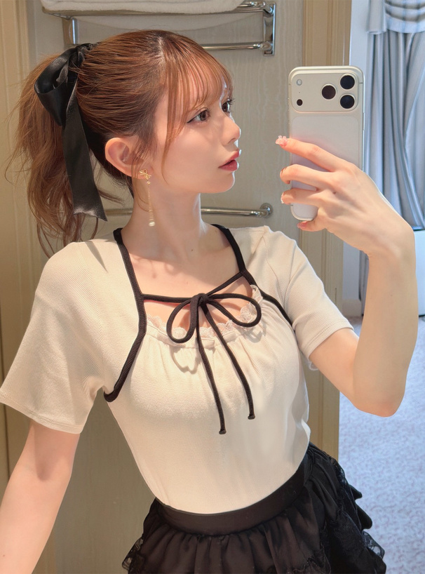 レイヤード風配色パイピングトップス