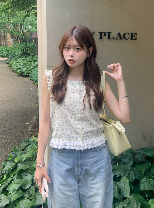 小花柄レースフリルノースリーブブラウス