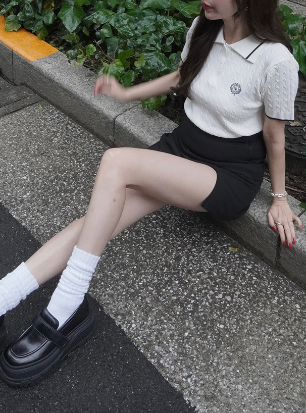 配色ケーブルポロニットトップス