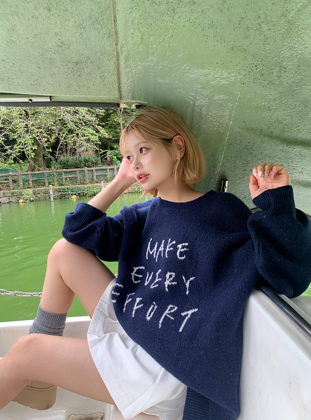 ジャガードロゴニットトップス