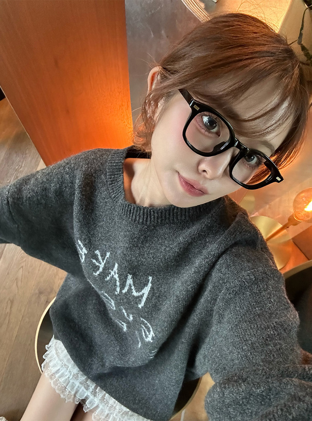 ジャガードロゴニットトップス