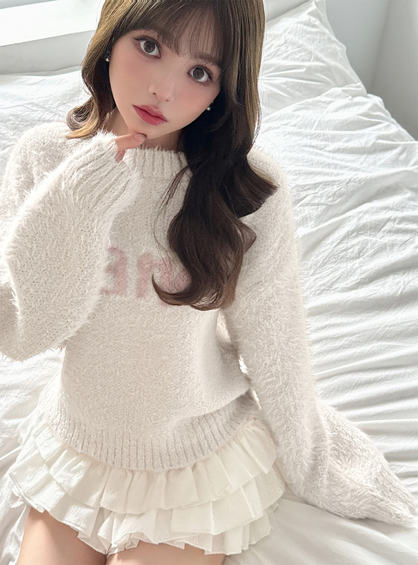 ラメシャギーロゴニットトップス