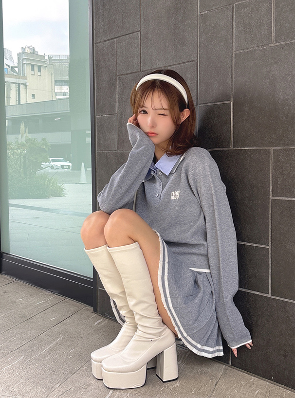 ポロニットトップス×インパン裏地付きプリーツミニスカートセットアップ