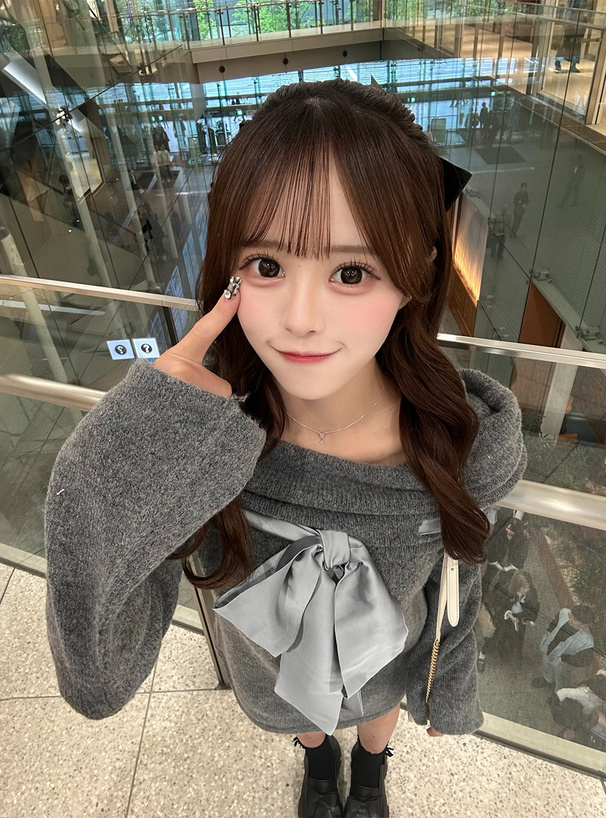 オフショルダーリボンニットトップス