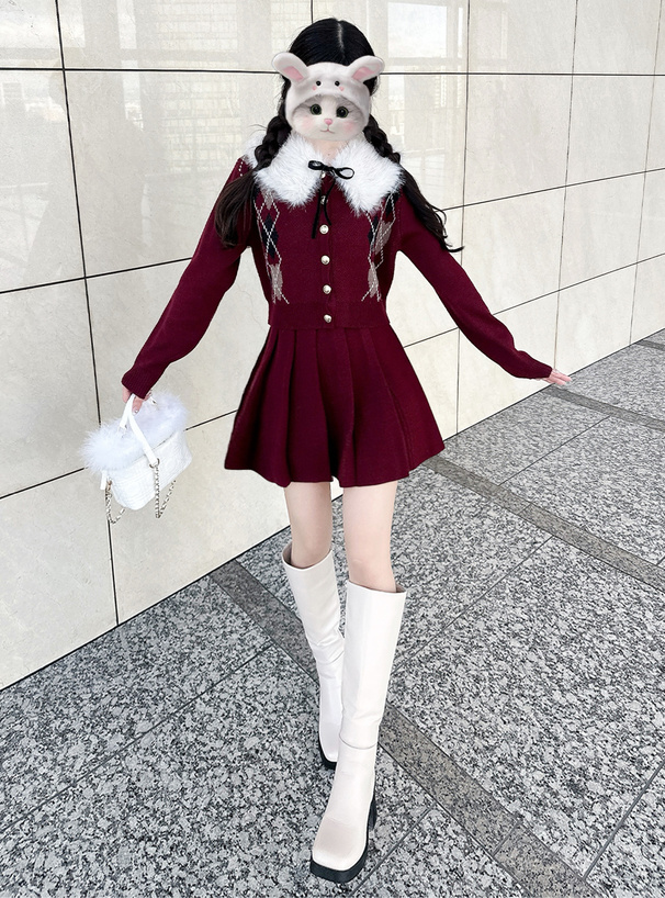 ファーティペット付きアーガイル柄カーディガン×プリーツスカート