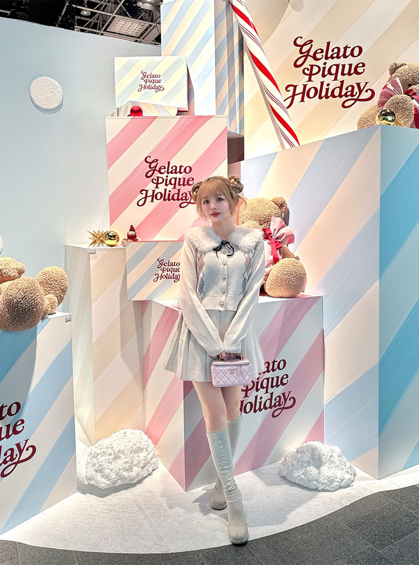 ファーティペット付きアーガイル柄カーディガン×プリーツスカートニットセットアップ