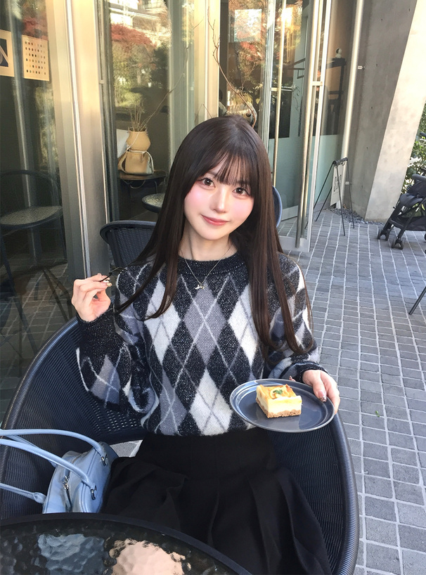 アーガイル柄ラメシャギーニットトップス