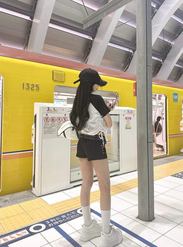 ヴィンテージロゴドロストTシャツ