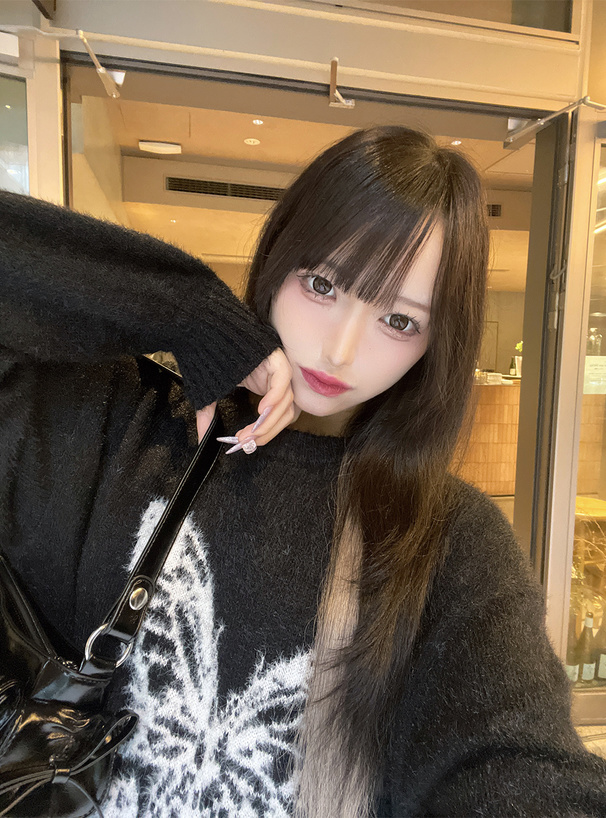 バタフライロゴシャギーニットワンピース