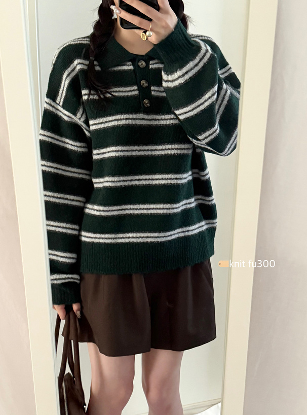 ボーダー柄ロゴ刺繍ポロニットトップス