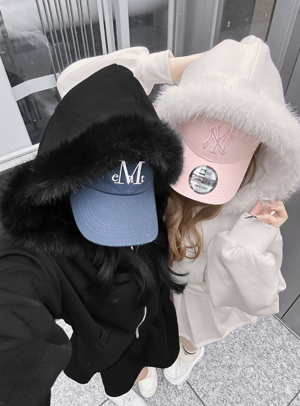 ファーフードパーカー×フレアミニスカートスウェットセットアップ