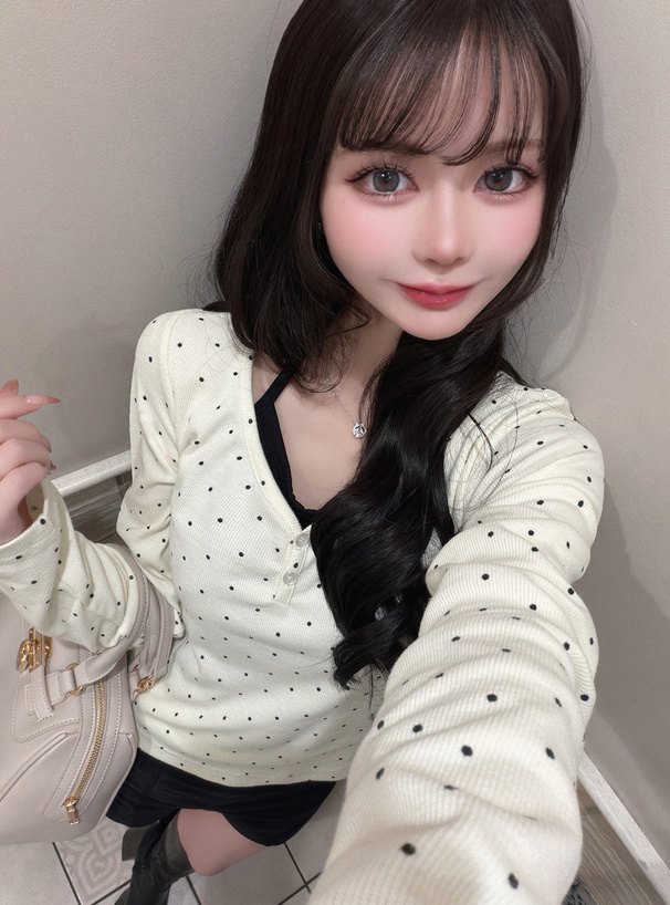 ドット柄ホルターネックレイヤード風リブトップス