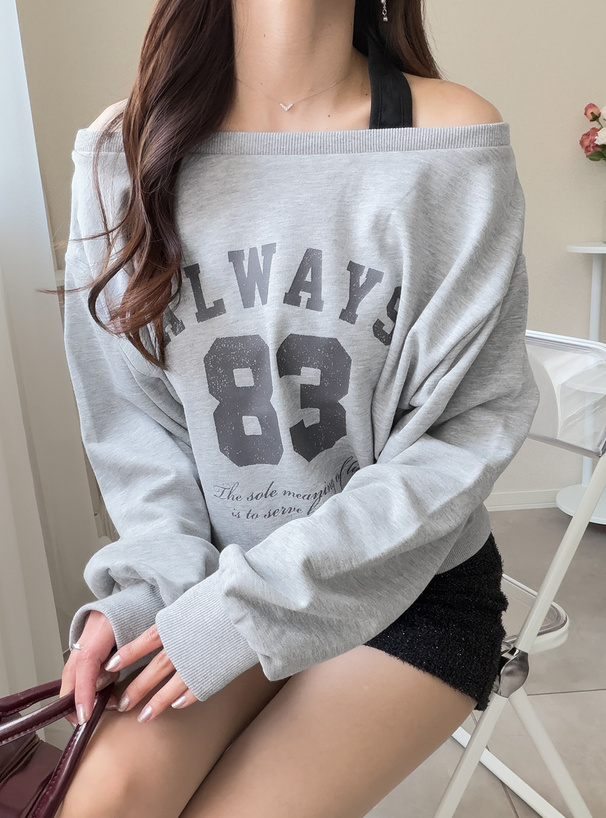 ホルターネックロゴプリントオフショルダースウェットトップス