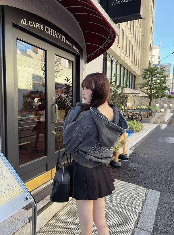 カットオフバックロゴジップアップデニムパーカー
