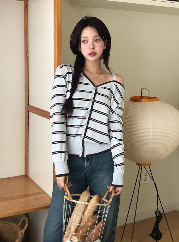ボーダー柄ワンショルダーニットカーディガン