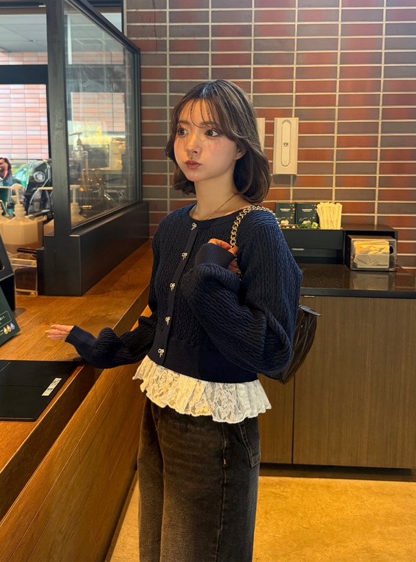 ビジューリボンレースドッキングケーブル編みニットトップス