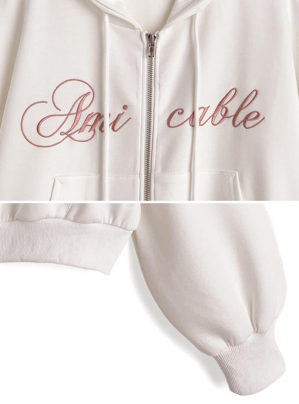 配色ロゴ刺繍パーカー×ジョガーパンツセットアップ