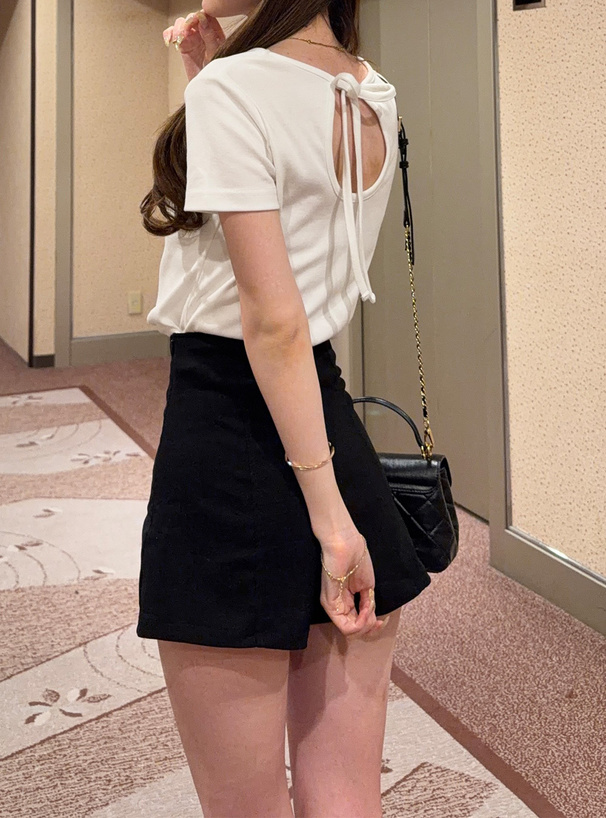 バックオープンリボントップス