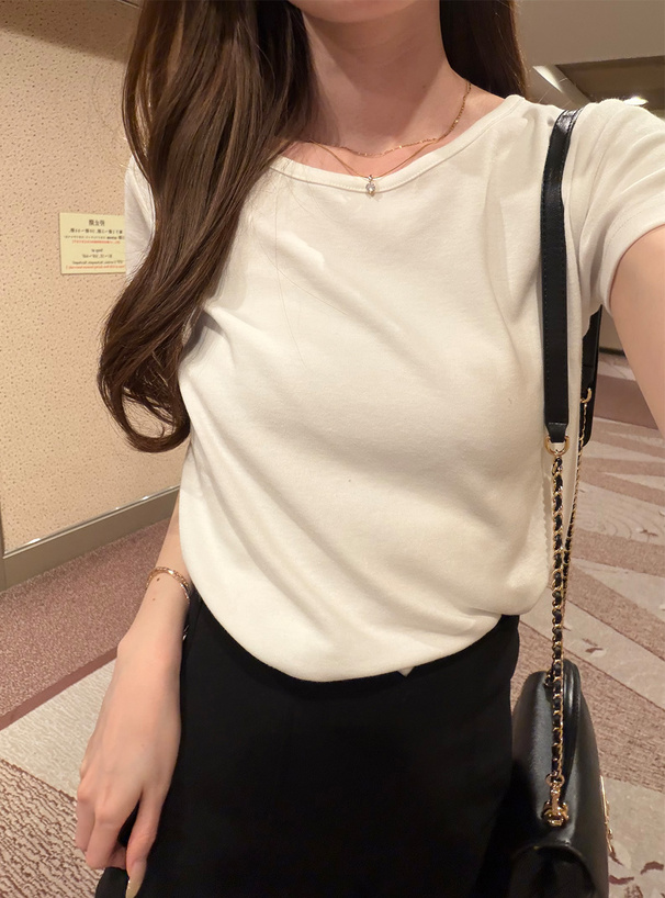 バックオープンリボントップス