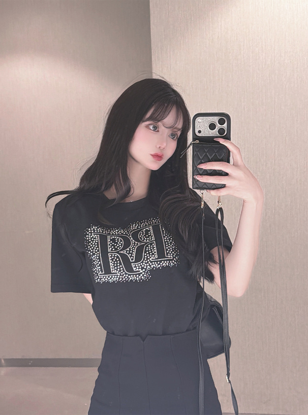ラインストーンロゴ刺繍Tシャツ