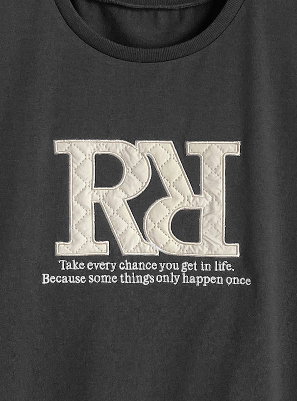 キルティングロゴTシャツ