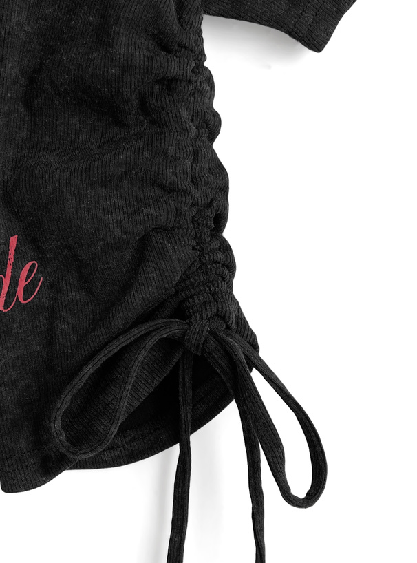 ピグメントロゴプリントドロストトップス