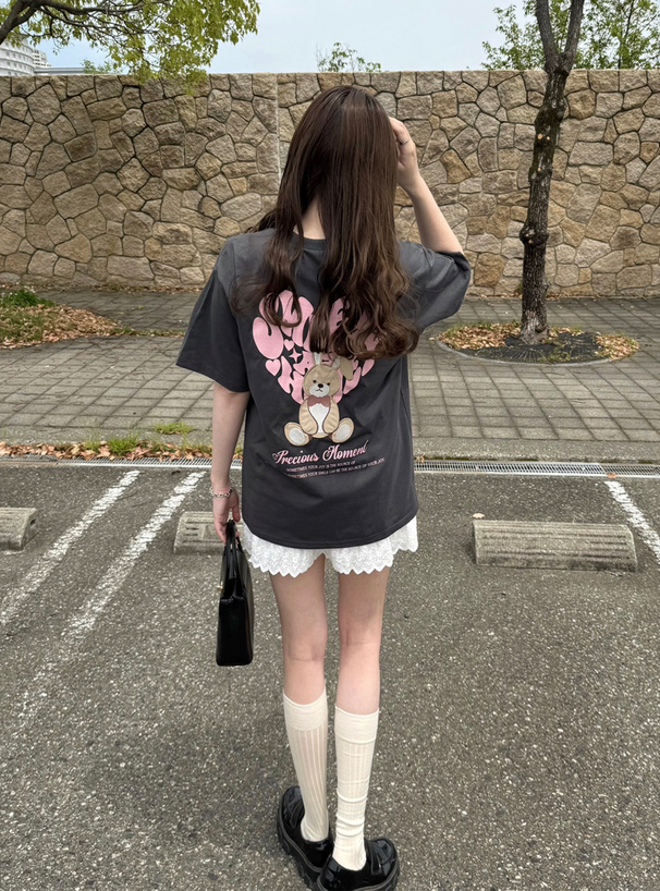 ハートロゴプリントラビット刺繍Tシャツ