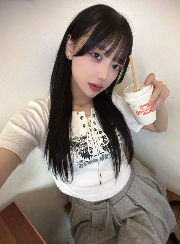 ロゴプリントレースアップサイドギャザートップス