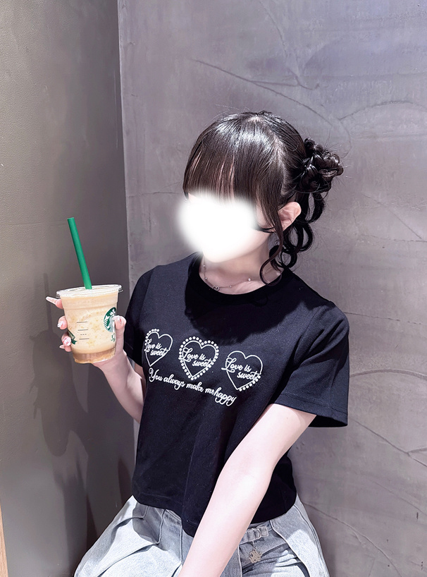 ハートロゴ刺繍パールTシャツ