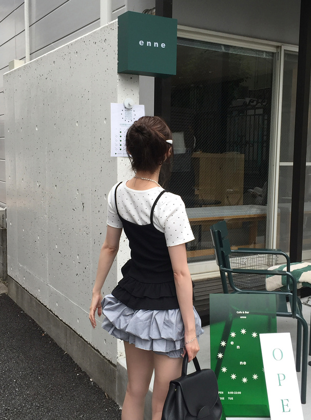 ドット柄レイヤード風サイドギャザーフリルトップス