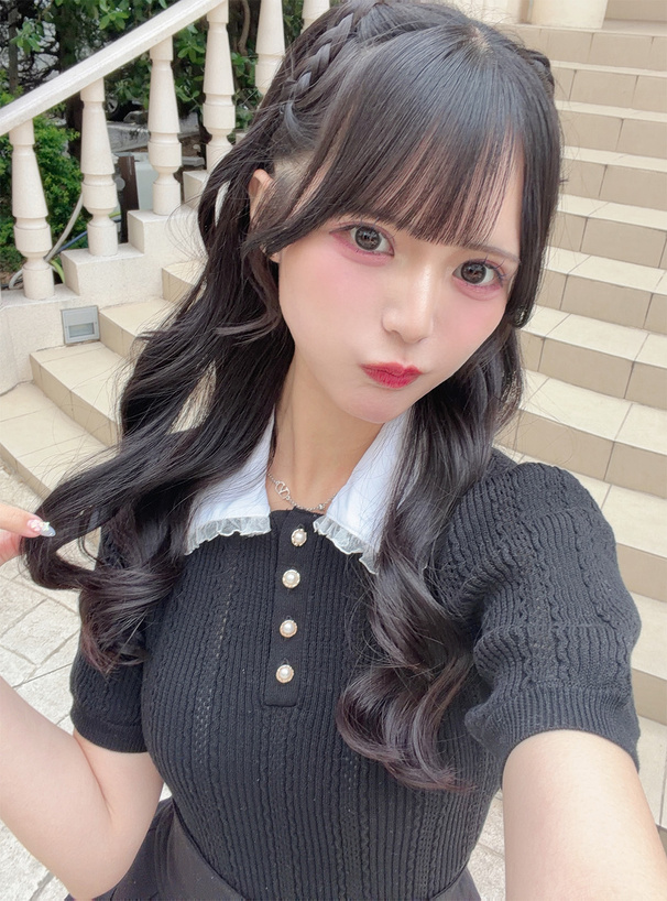 襟付き透かし編みトップス
