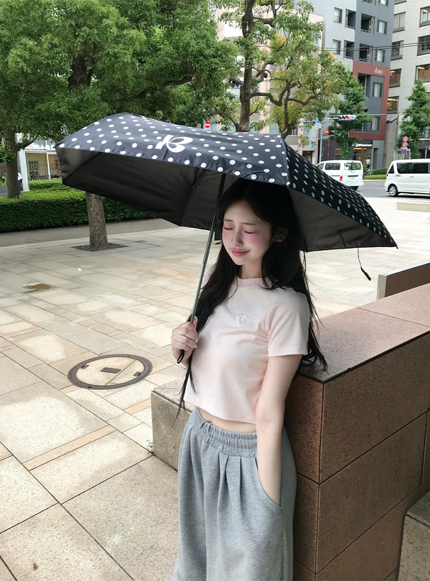 ハートレースロゴ刺繍Tシャツ