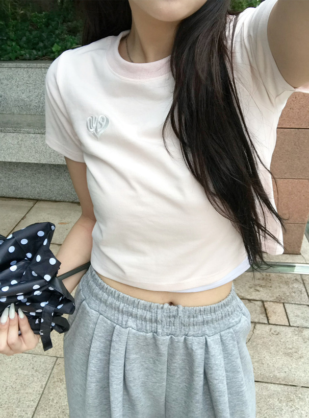 ハートレースロゴ刺繍Tシャツ