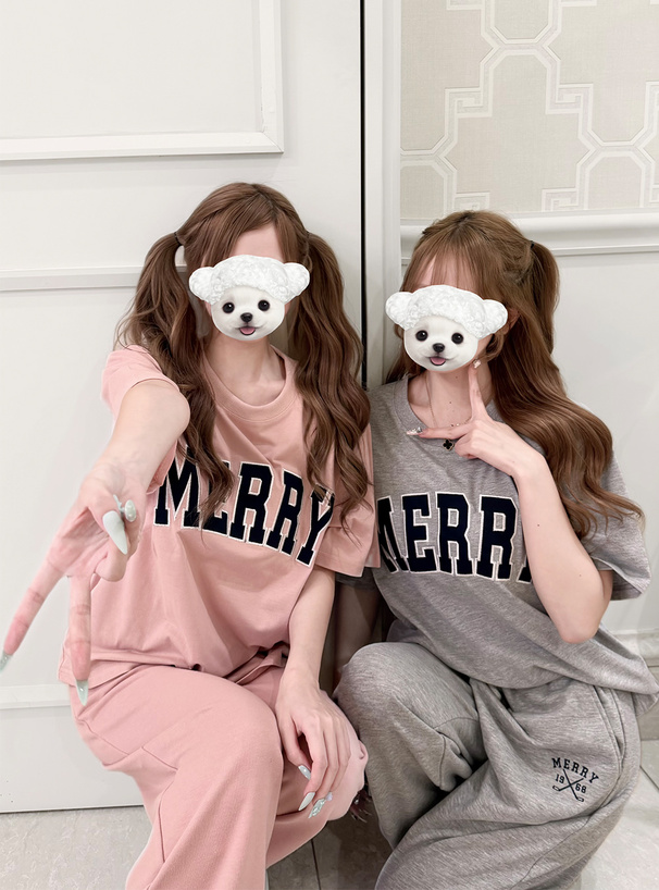 ロゴ刺繍Tシャツ×スウェットパンツセットアップ