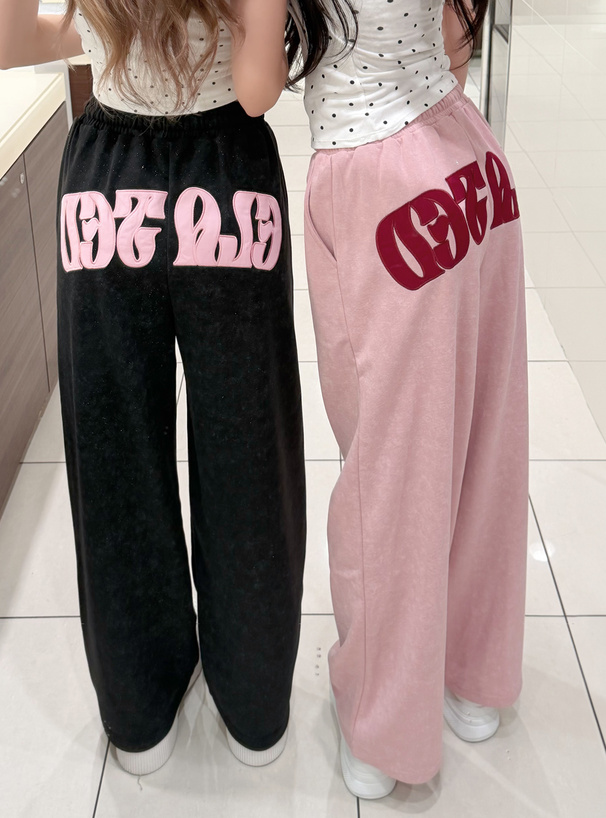 ピグメントバックロゴラメスウェットパンツ