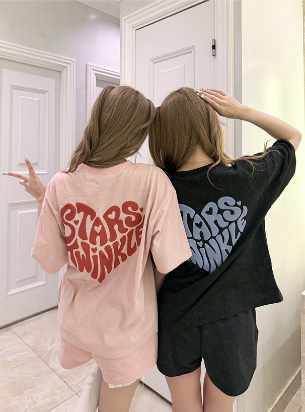 ハートロゴプリントTシャツ×スウェットショートパンツセットアップ