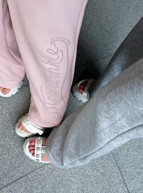 ラインストーンロゴワイドパンツ